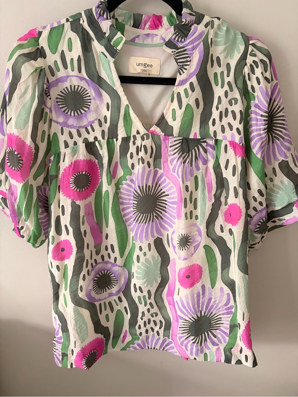 Umgee Floral Puff Sleeve V-Neck Top - White, Pink & Lavender